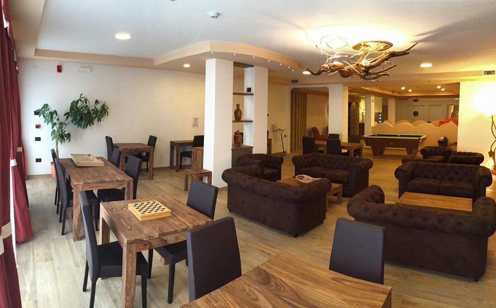 Residence Hotel Miralago Перджине Валсугана Екстериор снимка